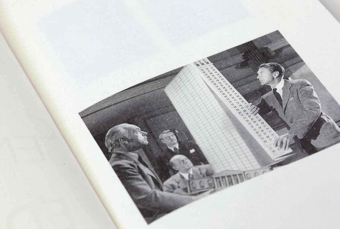 la maquette de l'Hotel Century extrait du livre Centurie de Giorgio Manganelli aux éditions cent pages