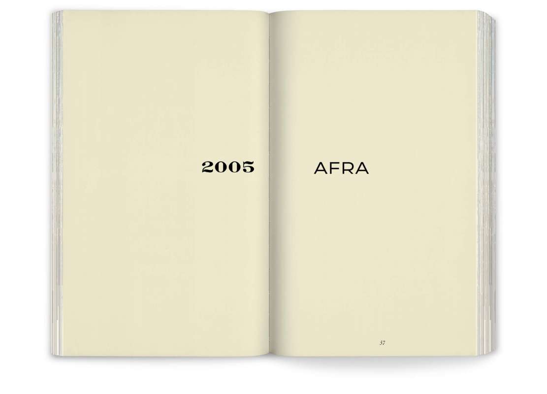 Double page du jardin Afra dans le livre Onze jardins d'aridité par Ossart + Maurières, éditions Pyramyd